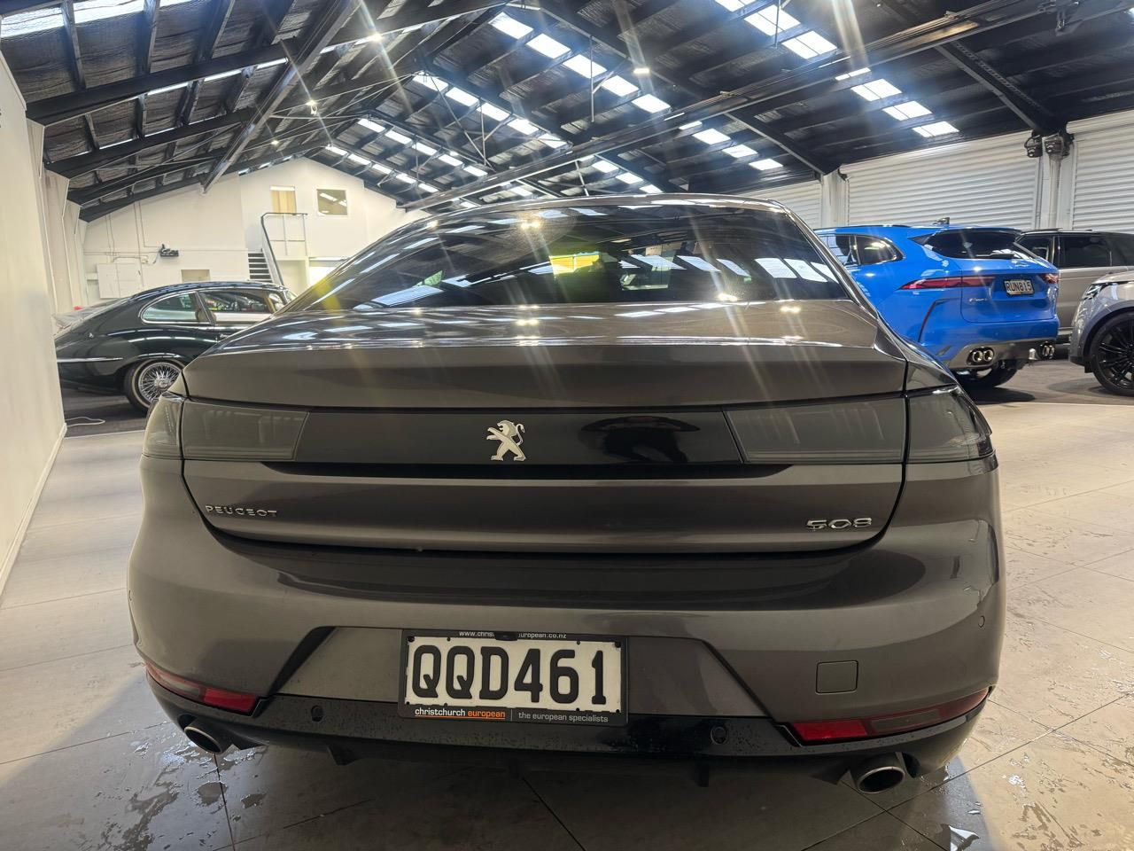 Vehicle image 5