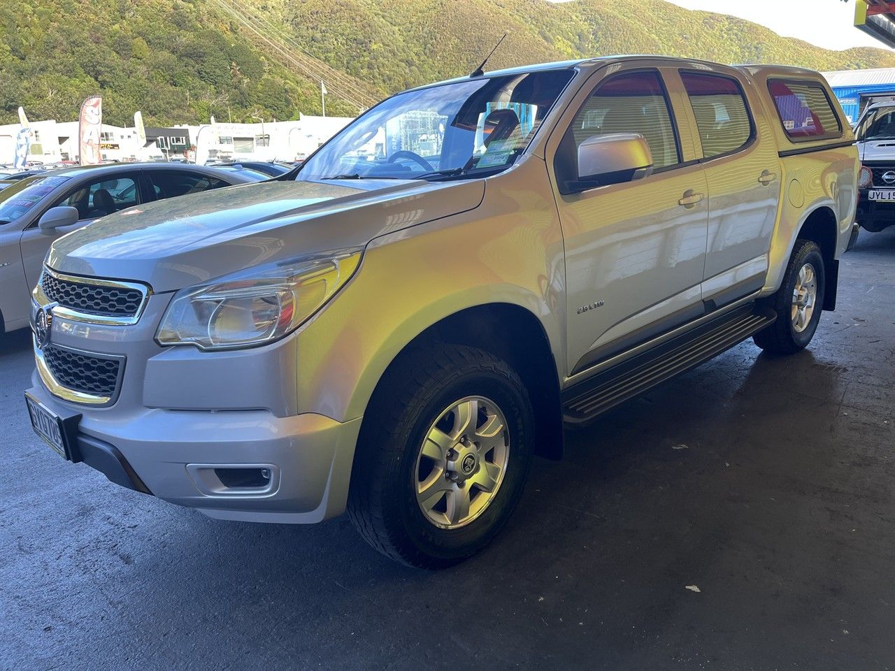 Vehicle image 3