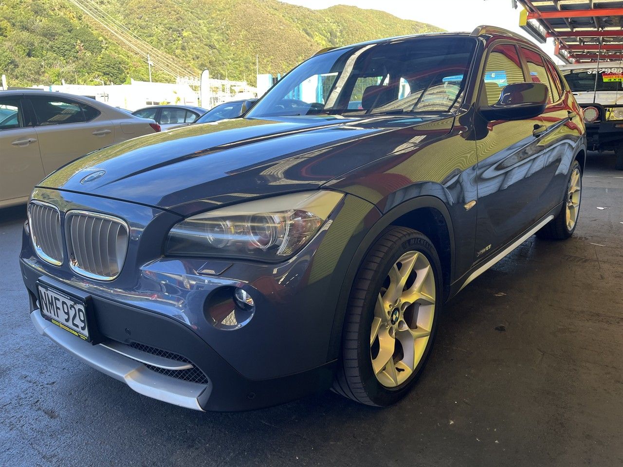 Vehicle image 3
