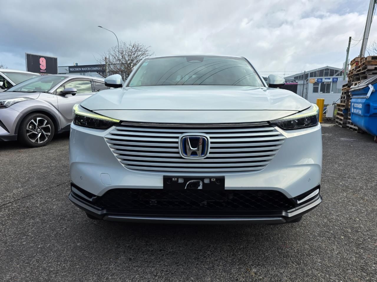 Vehicle image 3
