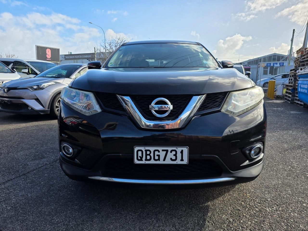 Vehicle image 3