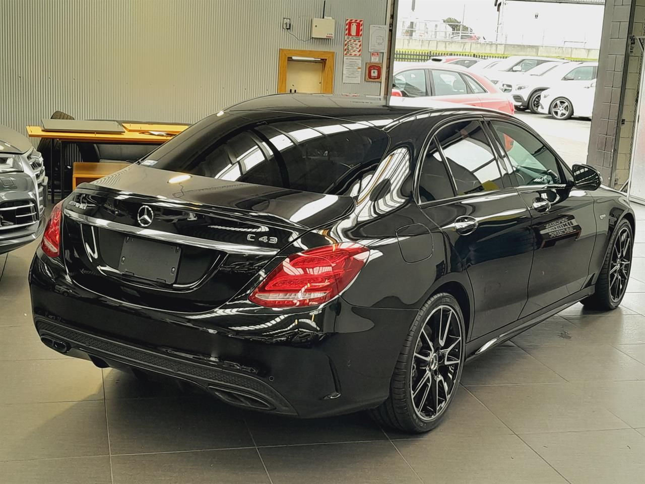 Vehicle image 4