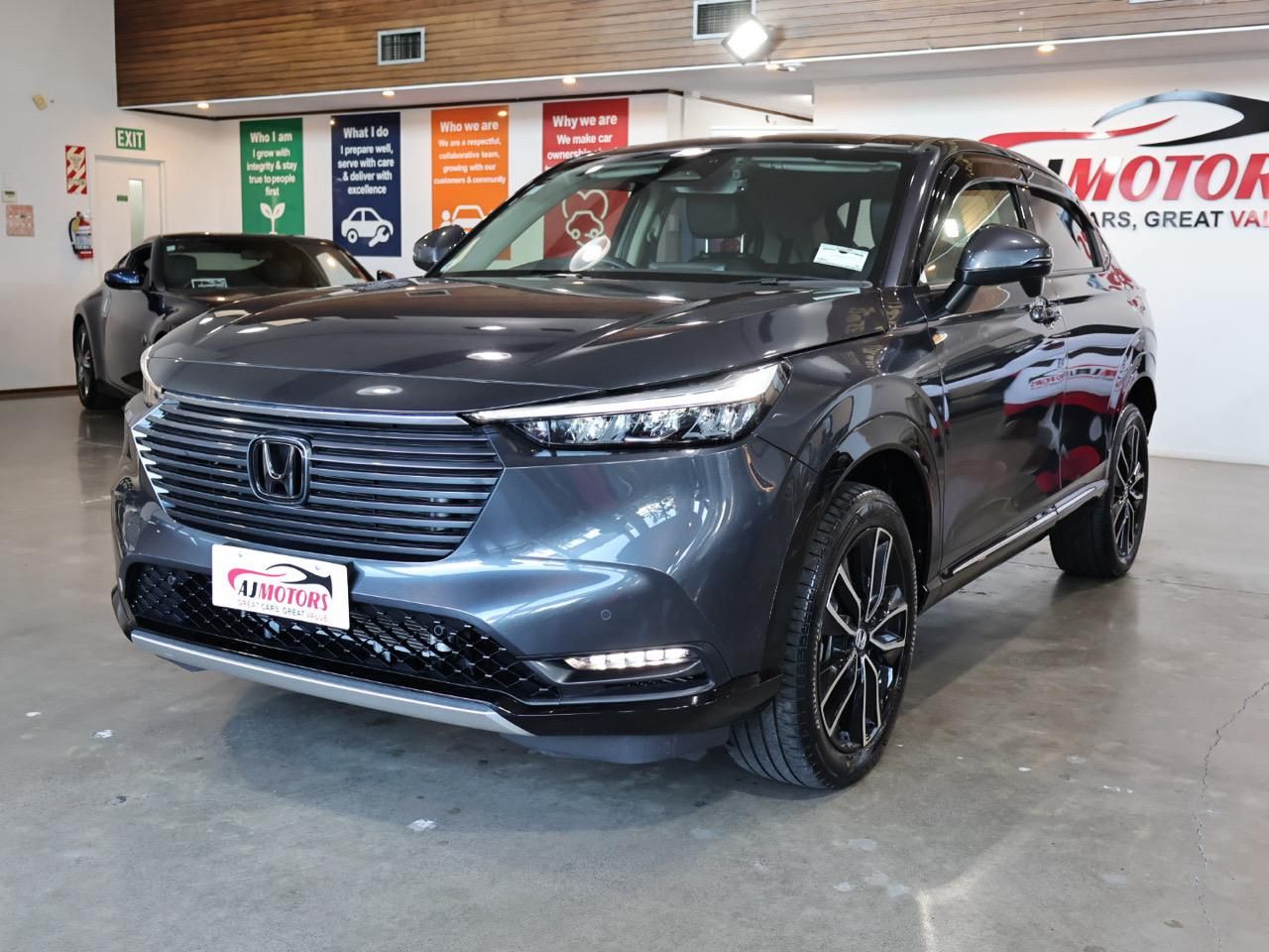 Vehicle image 3