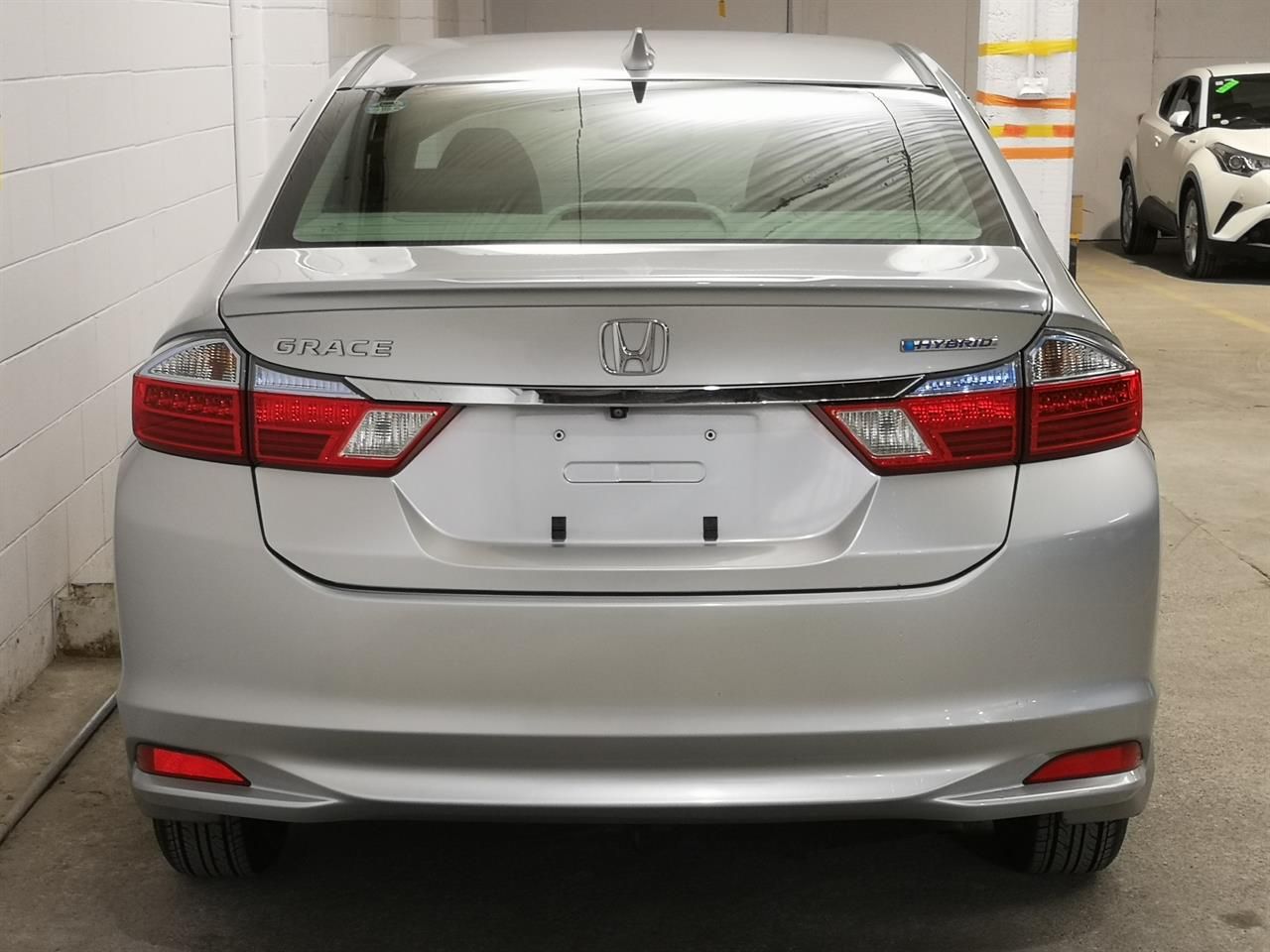 Vehicle image 5