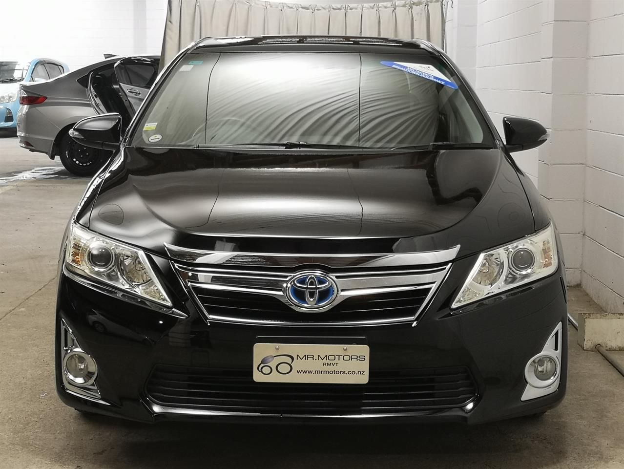 Vehicle image 4