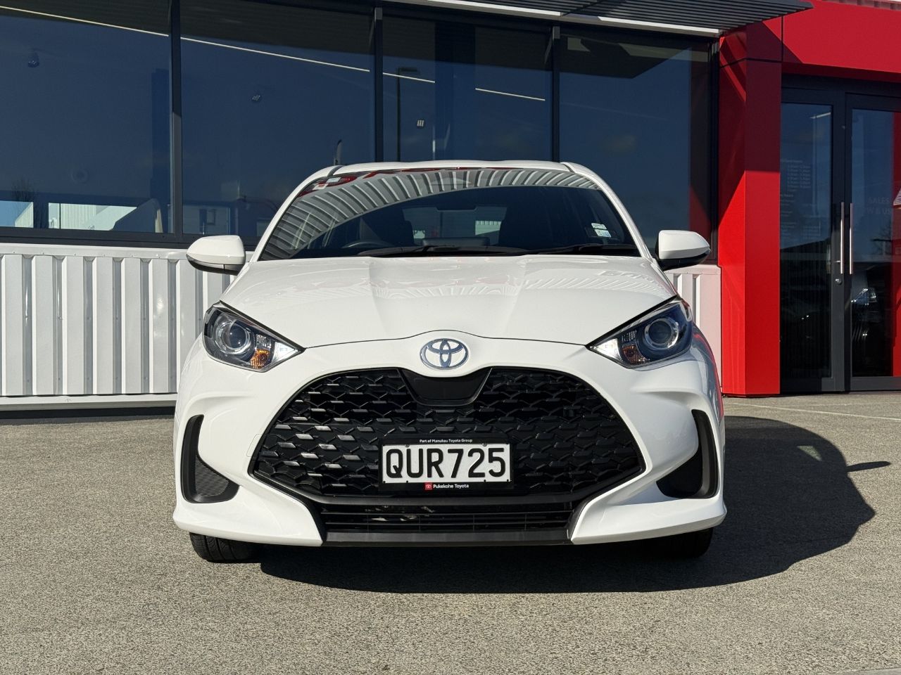 Vehicle image 3