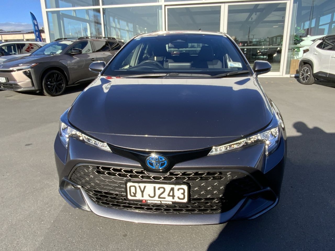 Vehicle image 3
