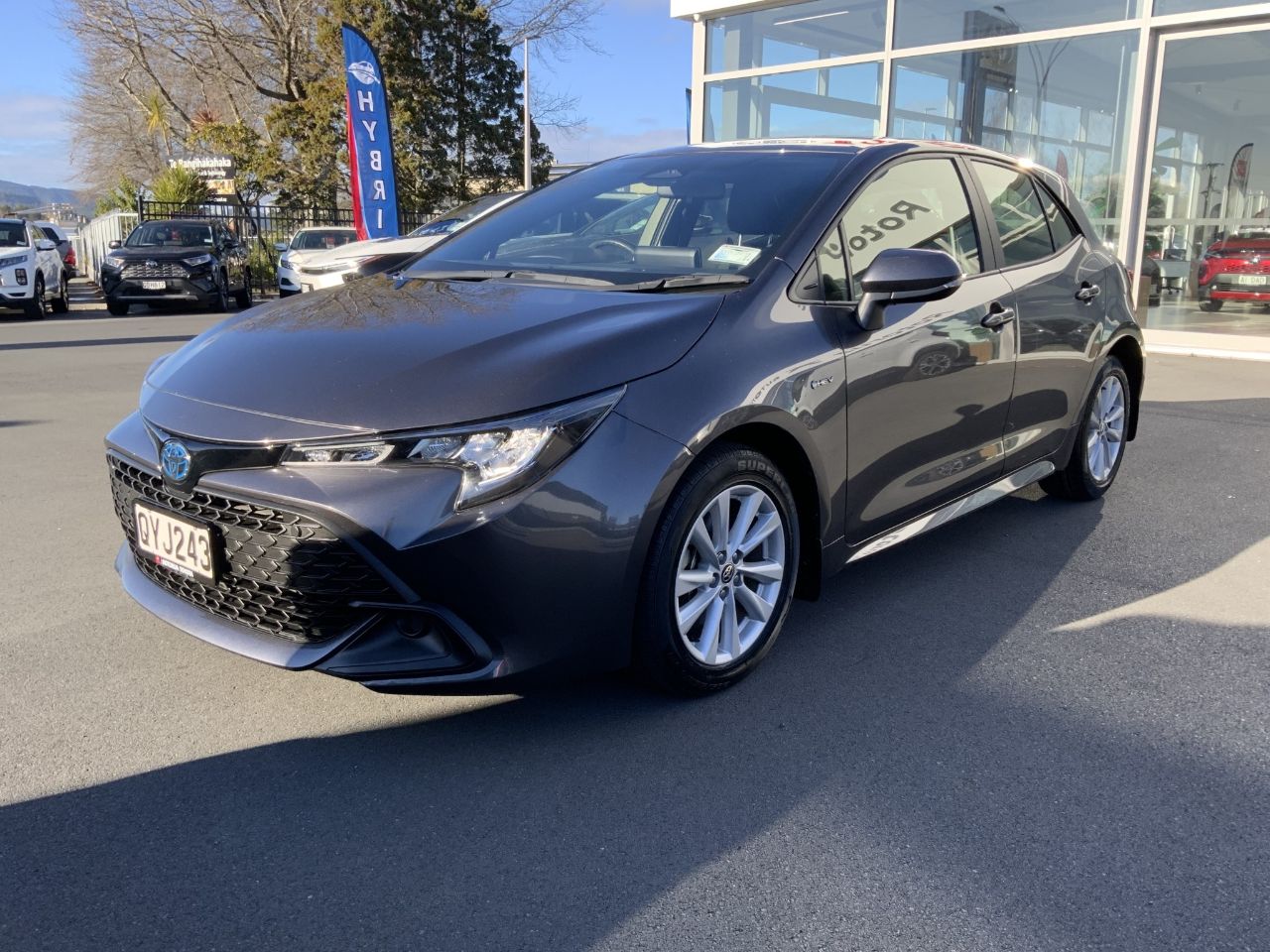 Vehicle image 5