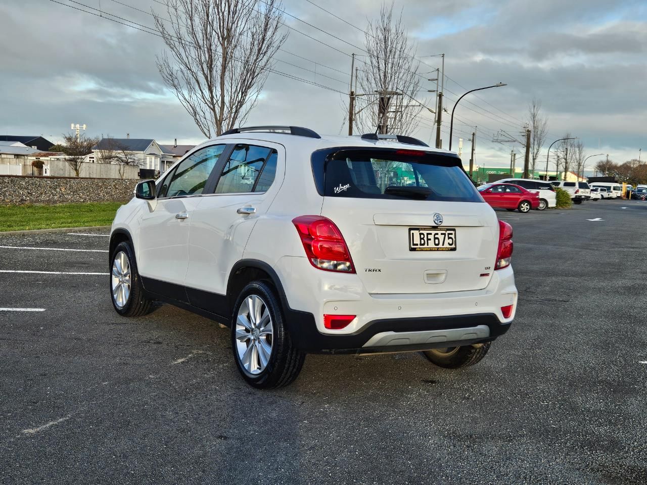 Vehicle image 4