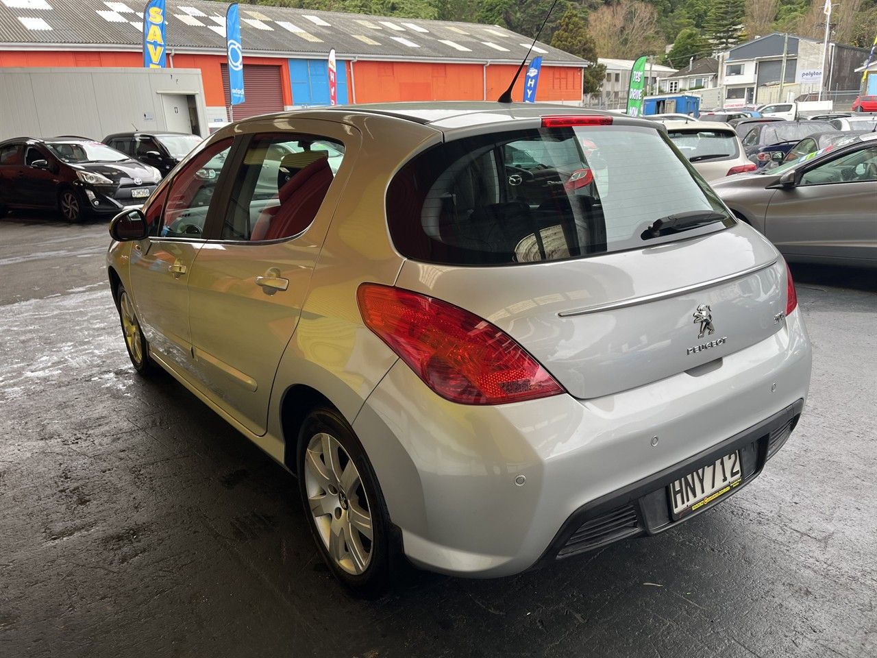 Vehicle image 4