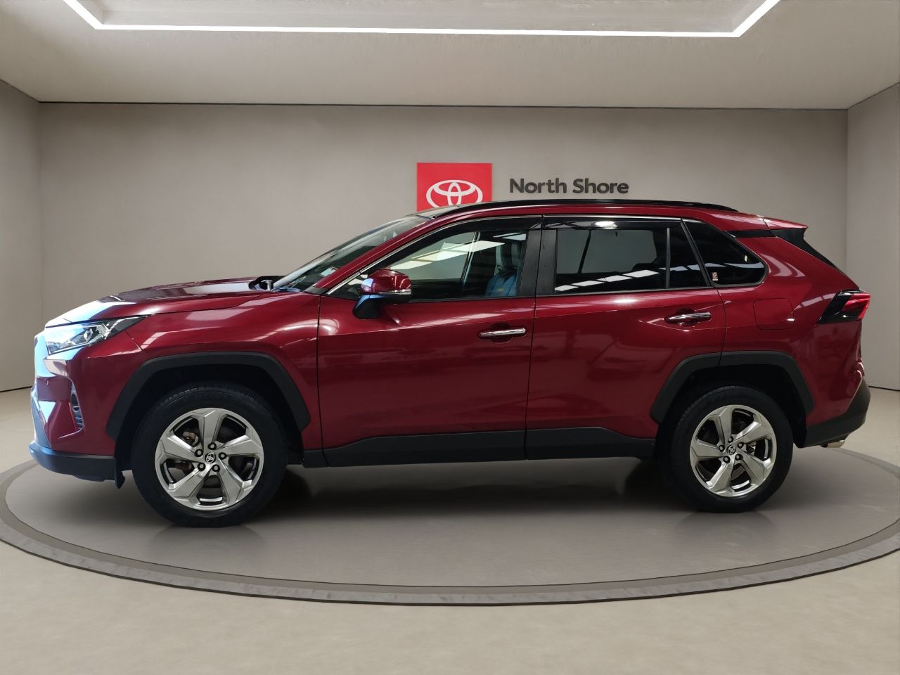 Vehicle image 4