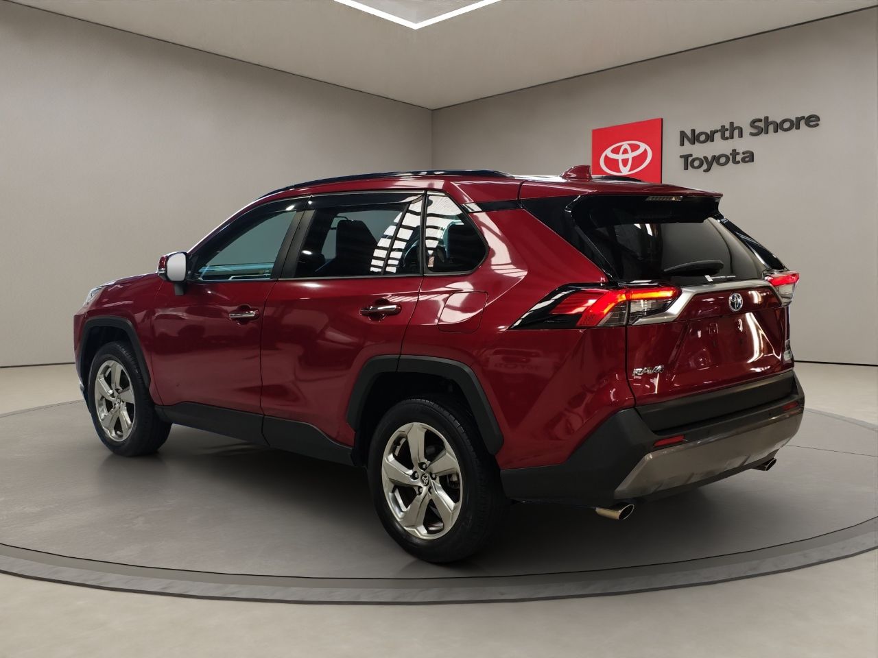 Vehicle image 5