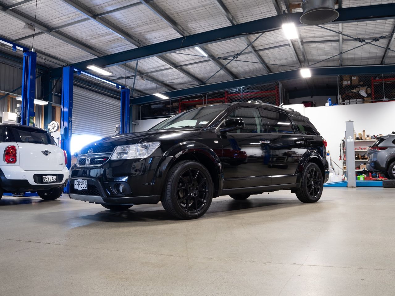 Vehicle image 5