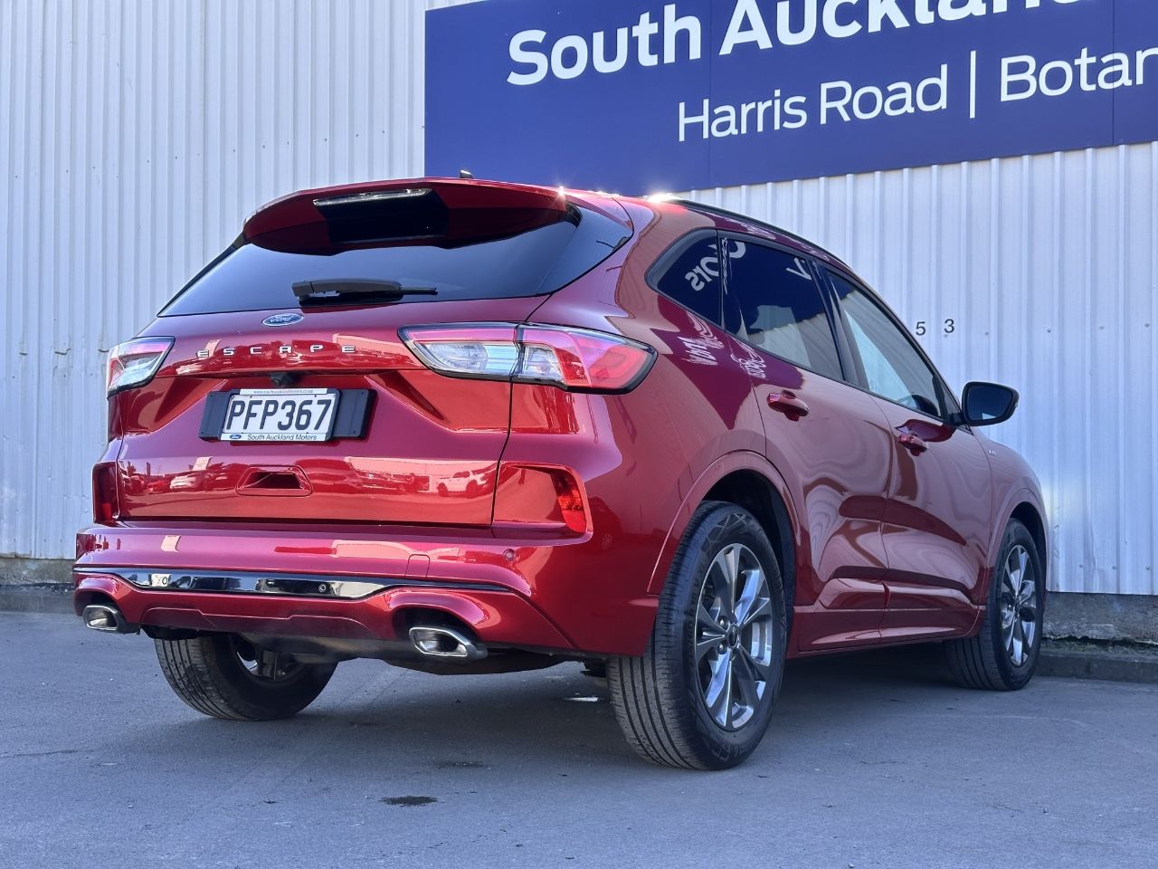 Vehicle image 3