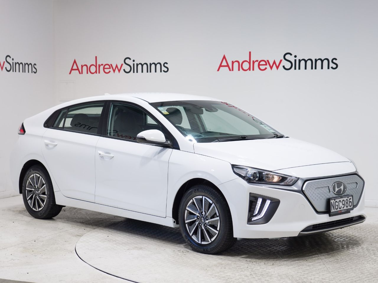 Vehicle image 1
