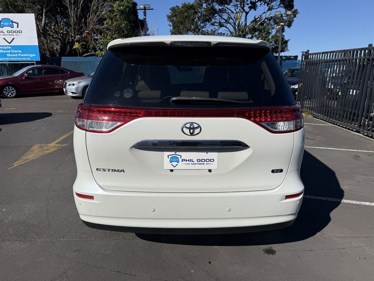 Vehicle image 5