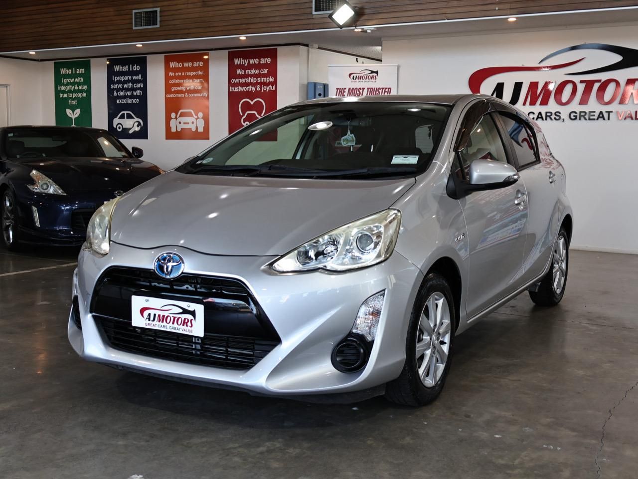 Vehicle image 3