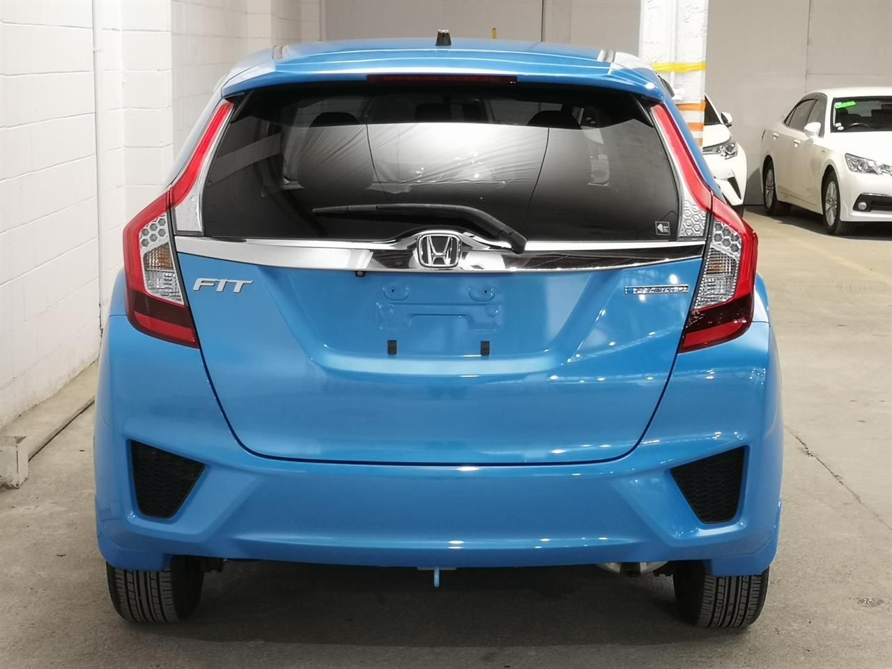 Vehicle image 5