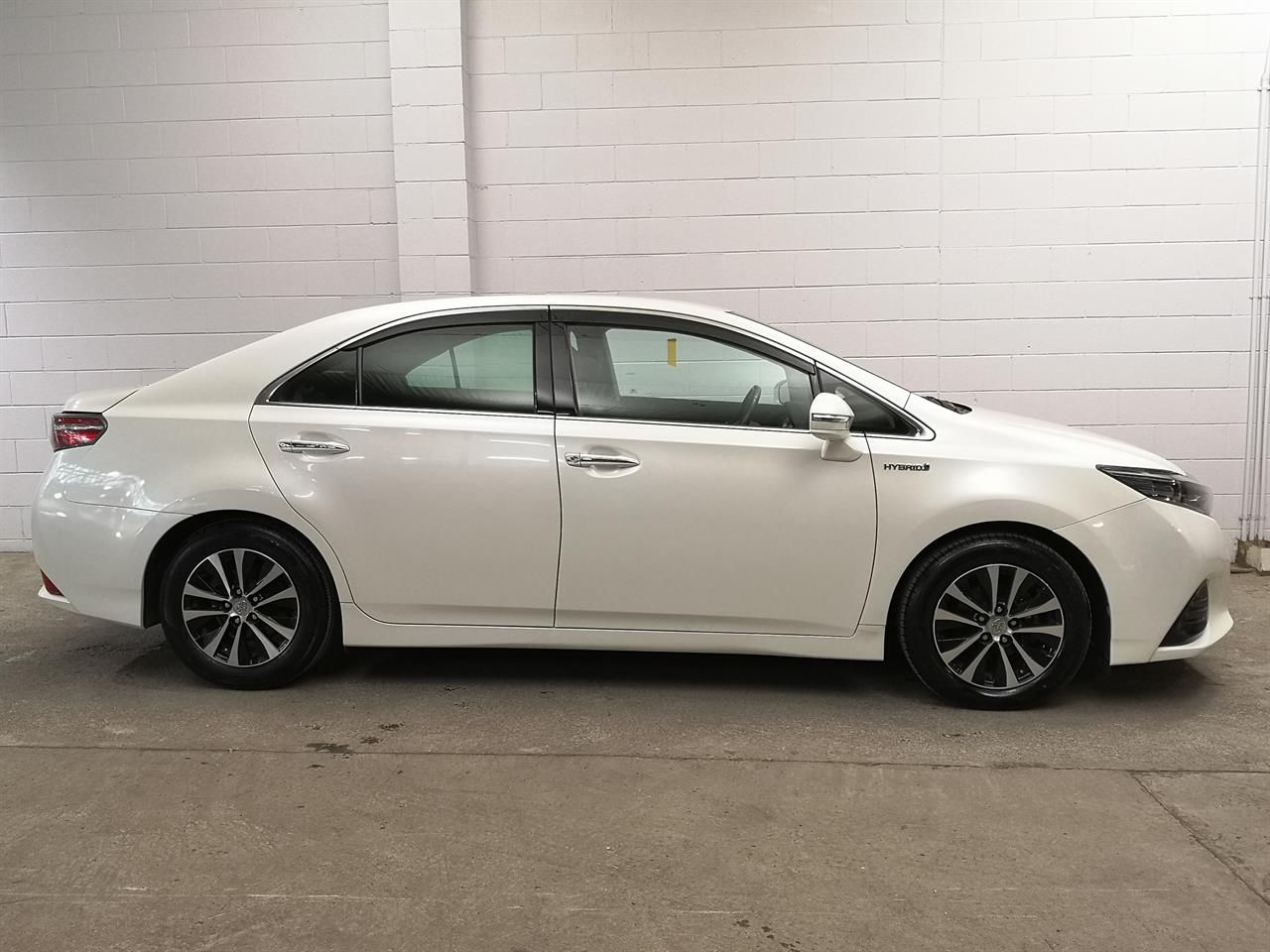 Vehicle image 3