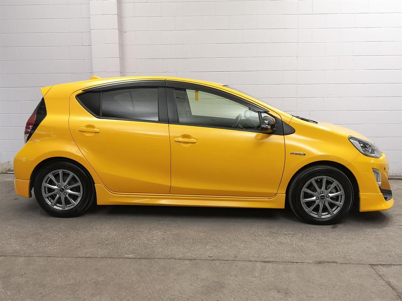 Vehicle image 3