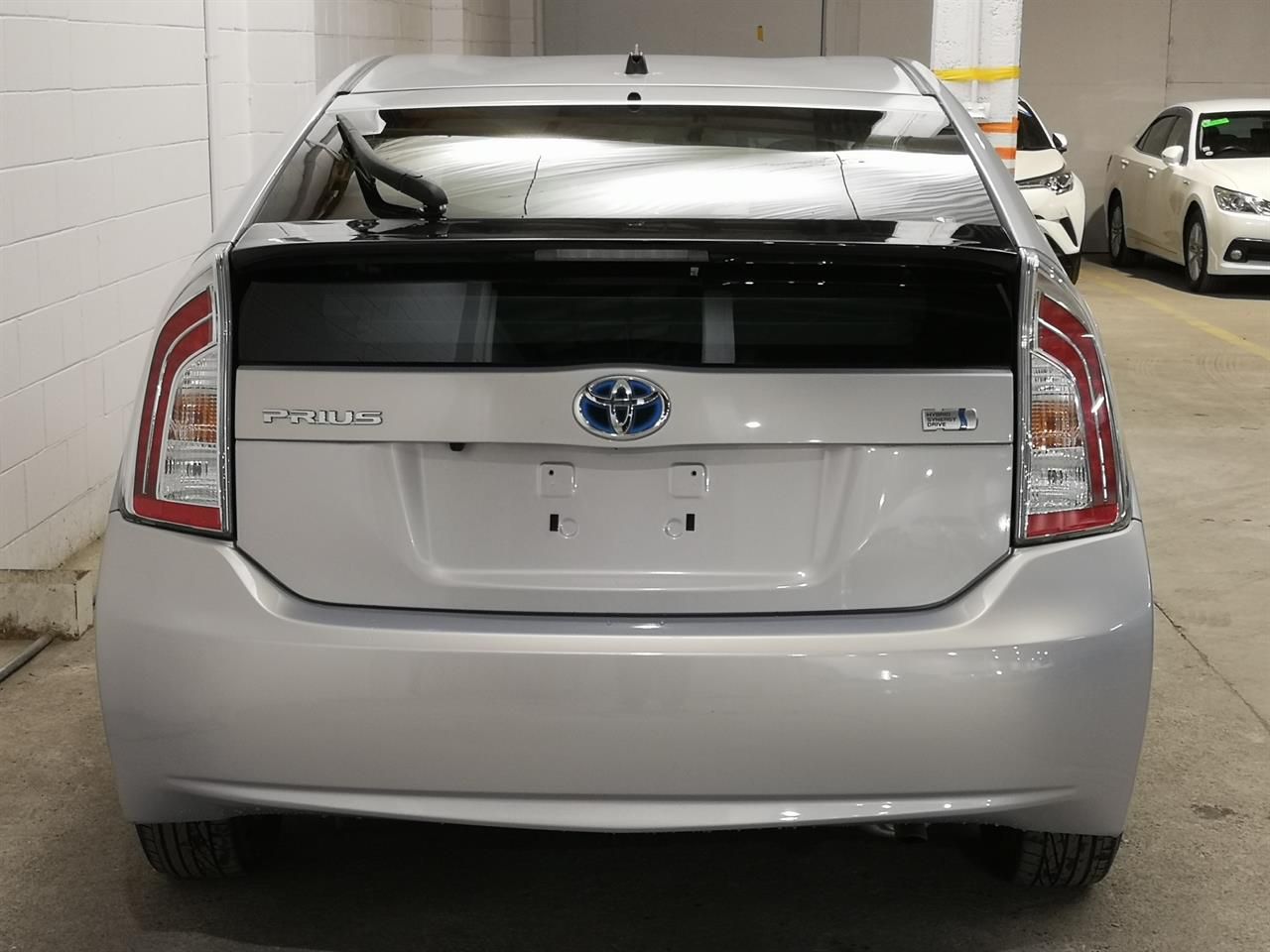 Vehicle image 5