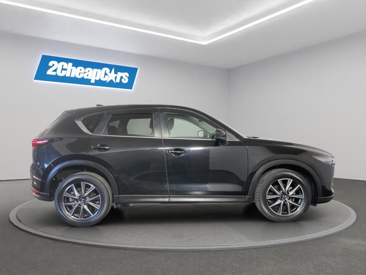 Vehicle image 4
