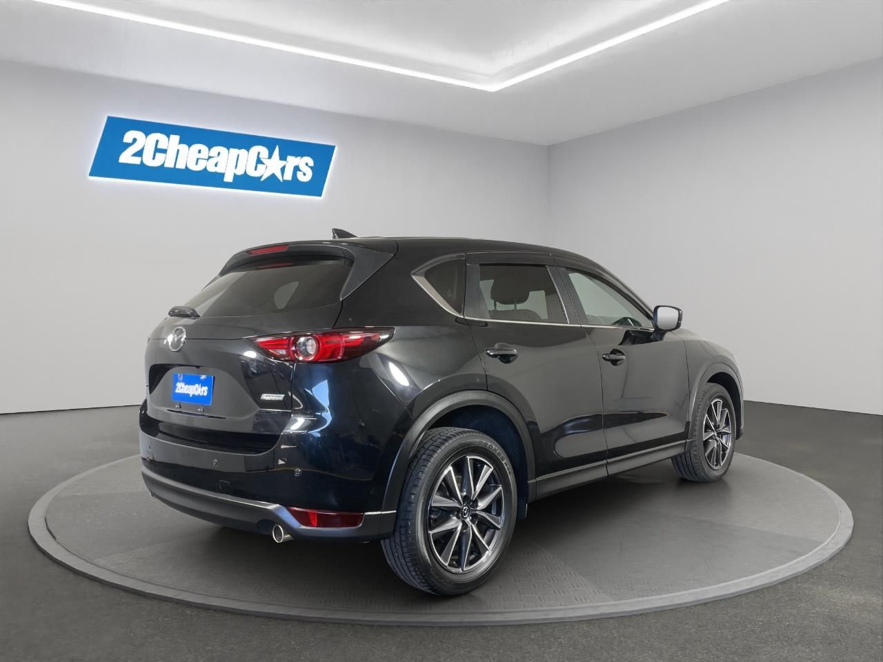 Vehicle image 5
