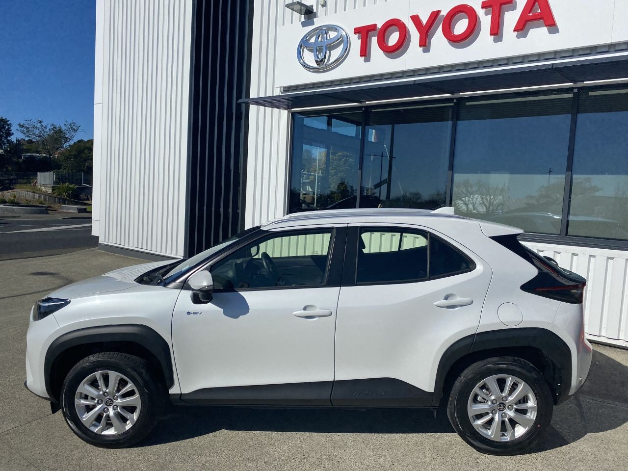 Vehicle image 2