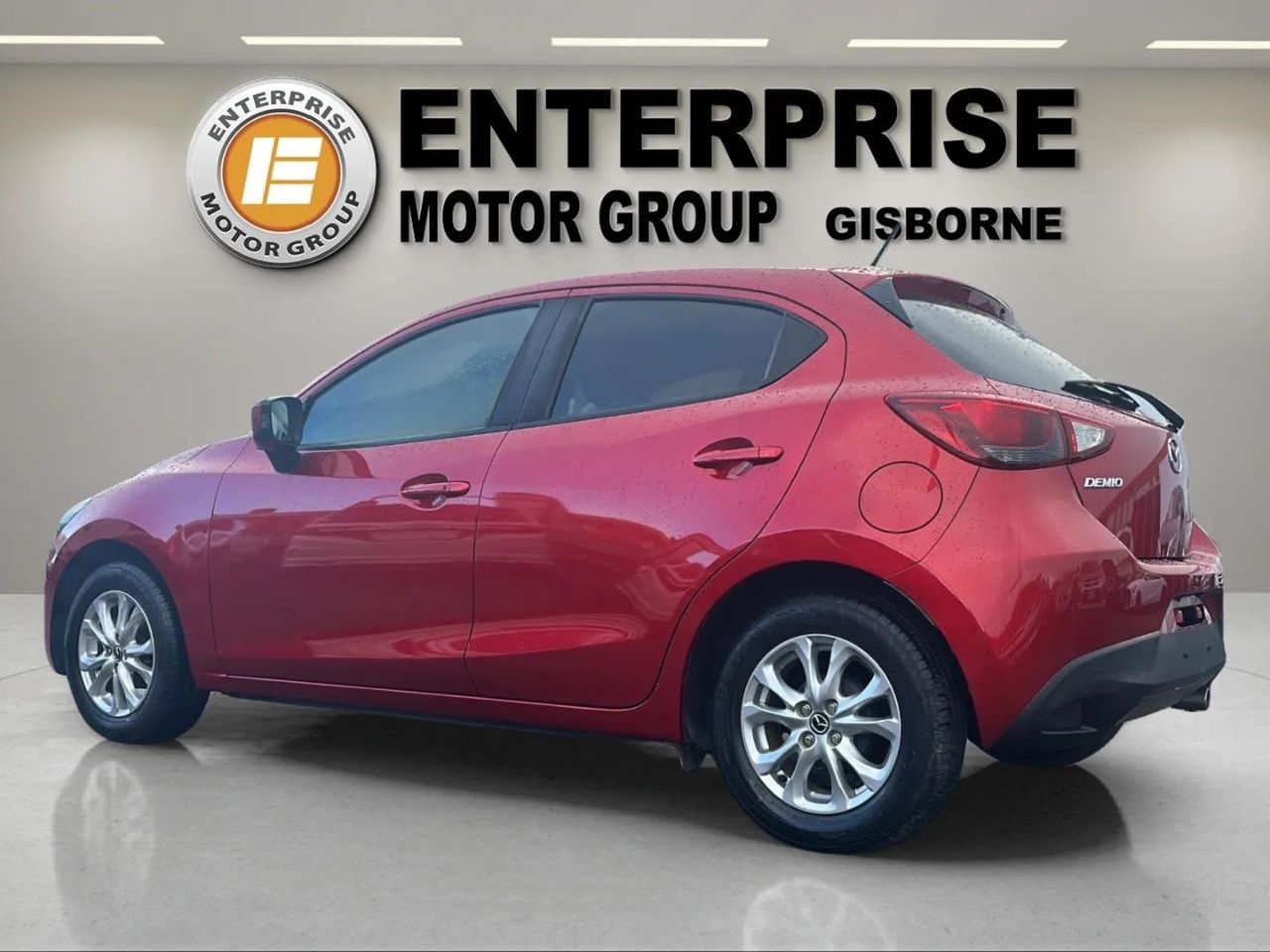 Vehicle image 5