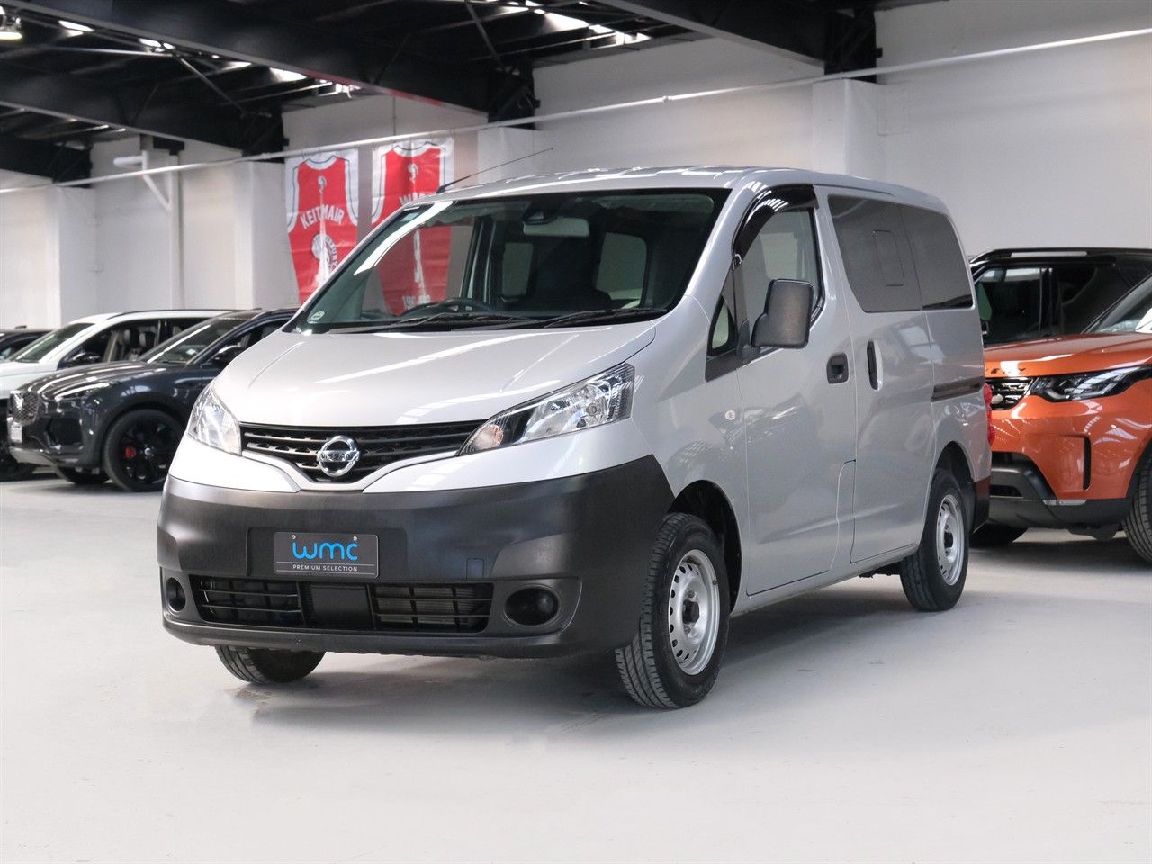 Vehicle image 4