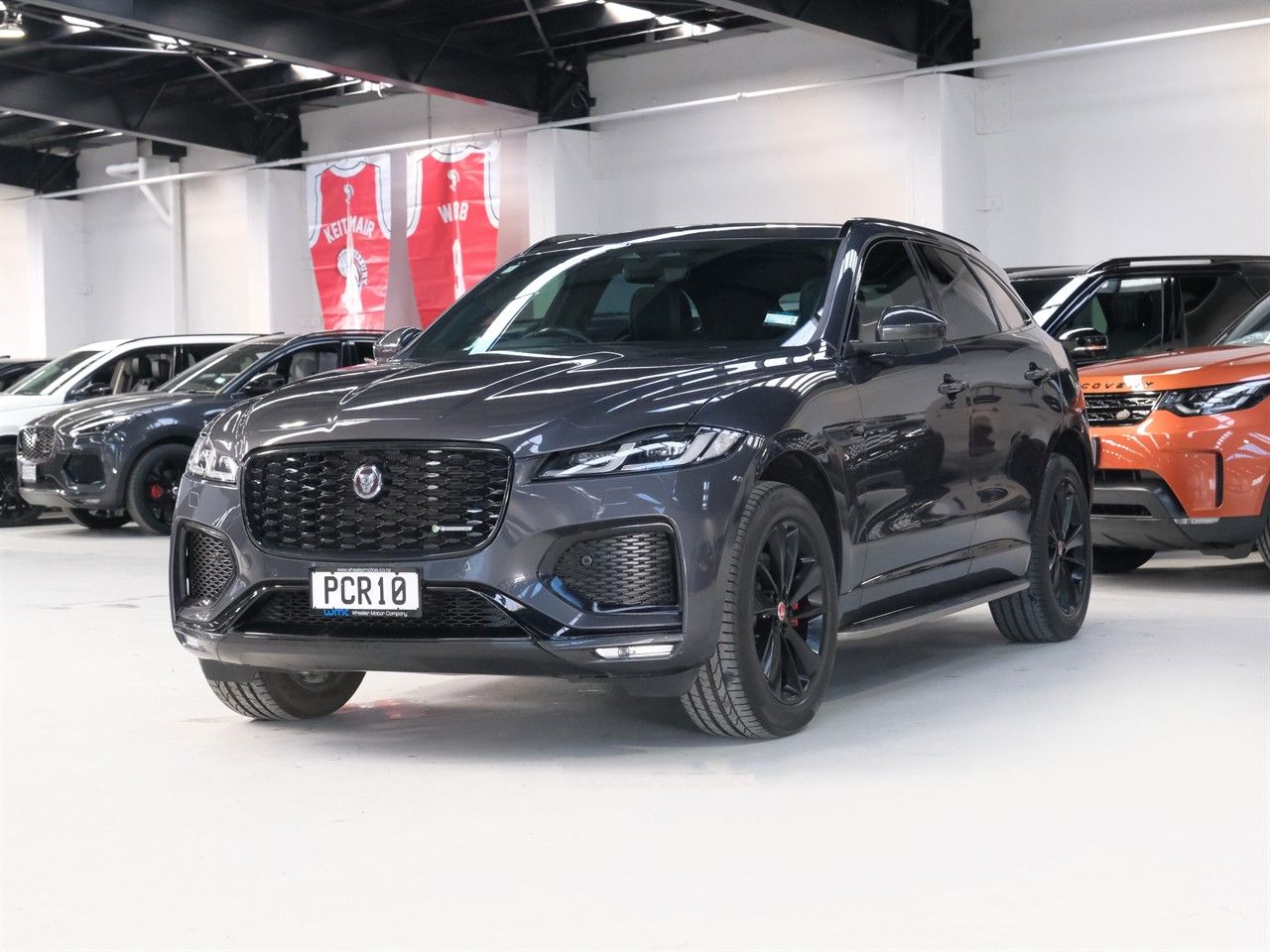 Vehicle image 4