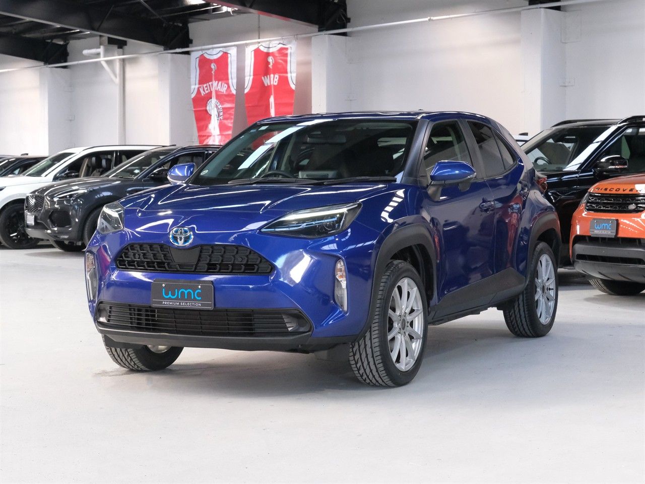 Vehicle image 4