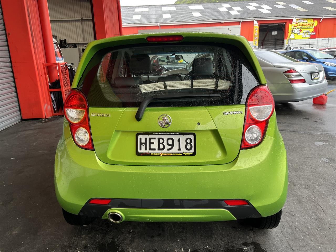 Vehicle image 5