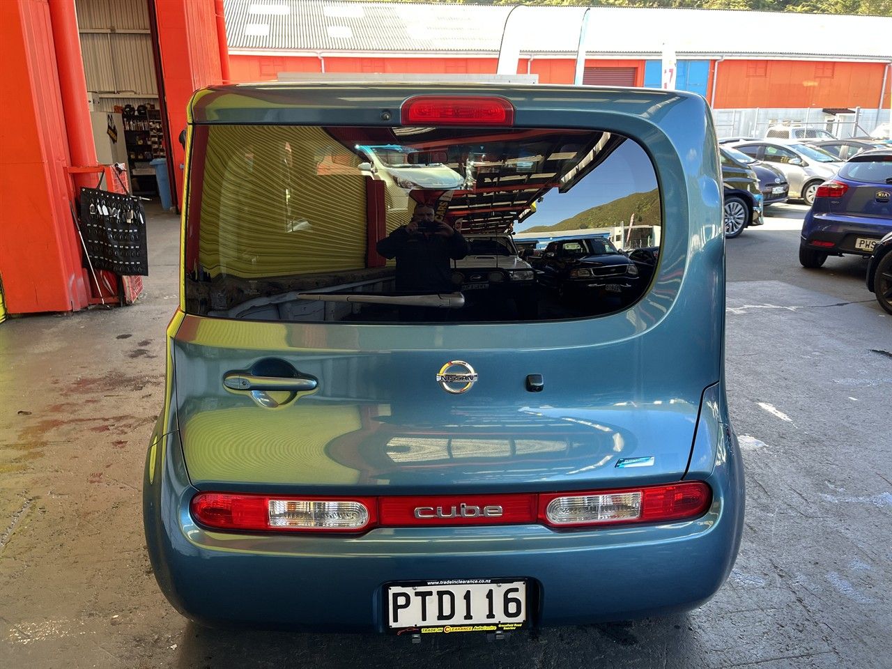 Vehicle image 5