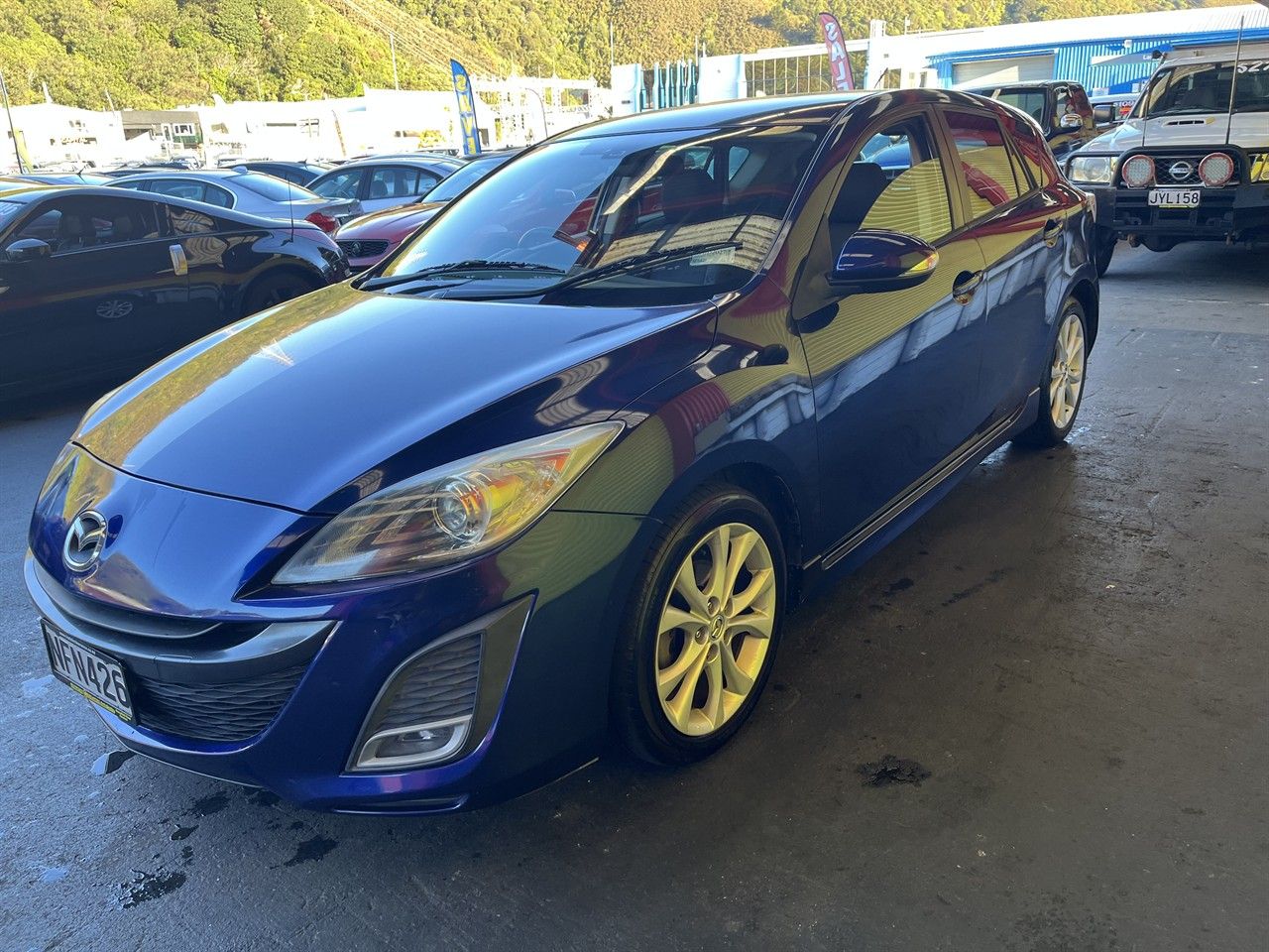 Vehicle image 3
