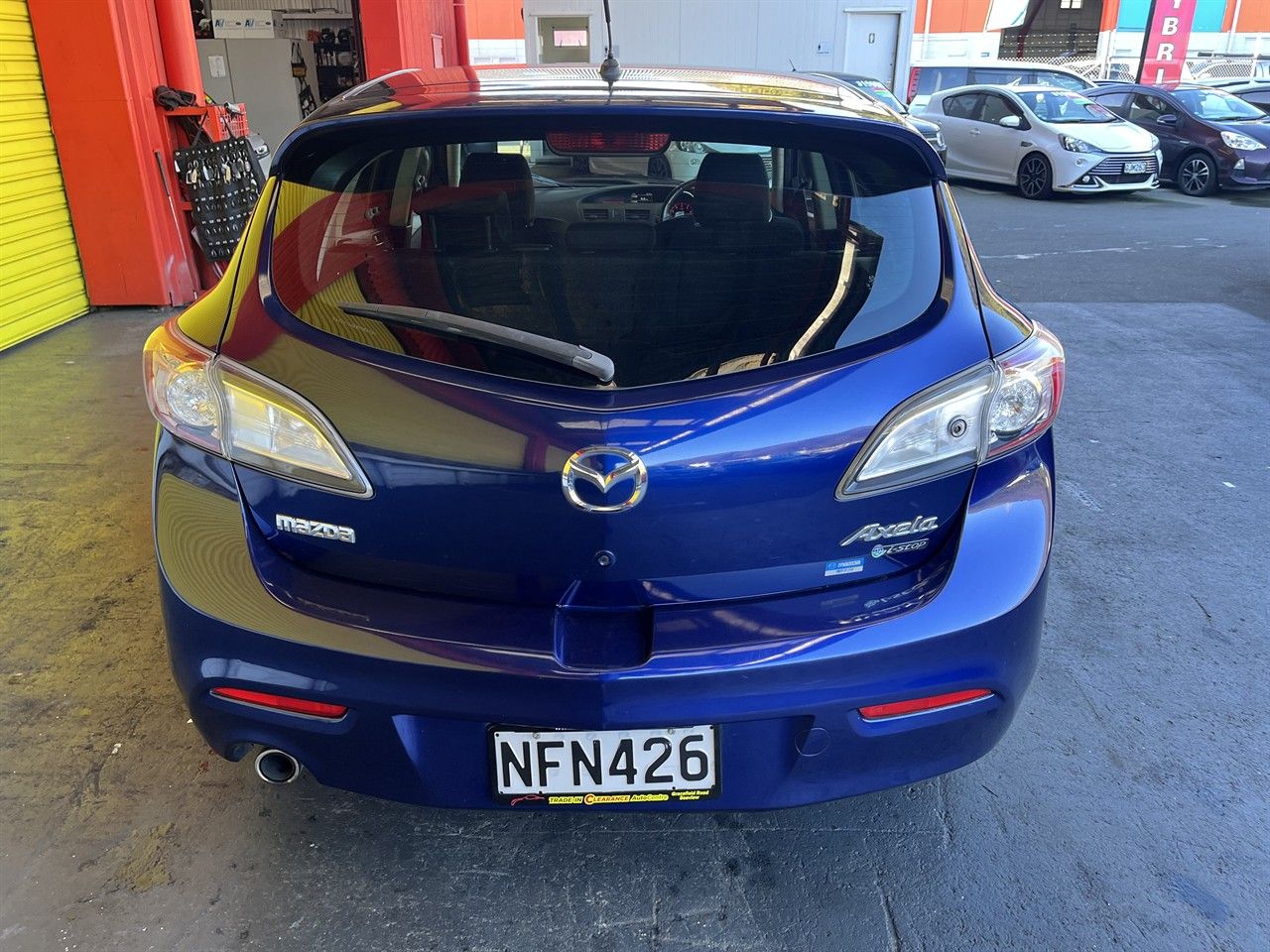 Vehicle image 5