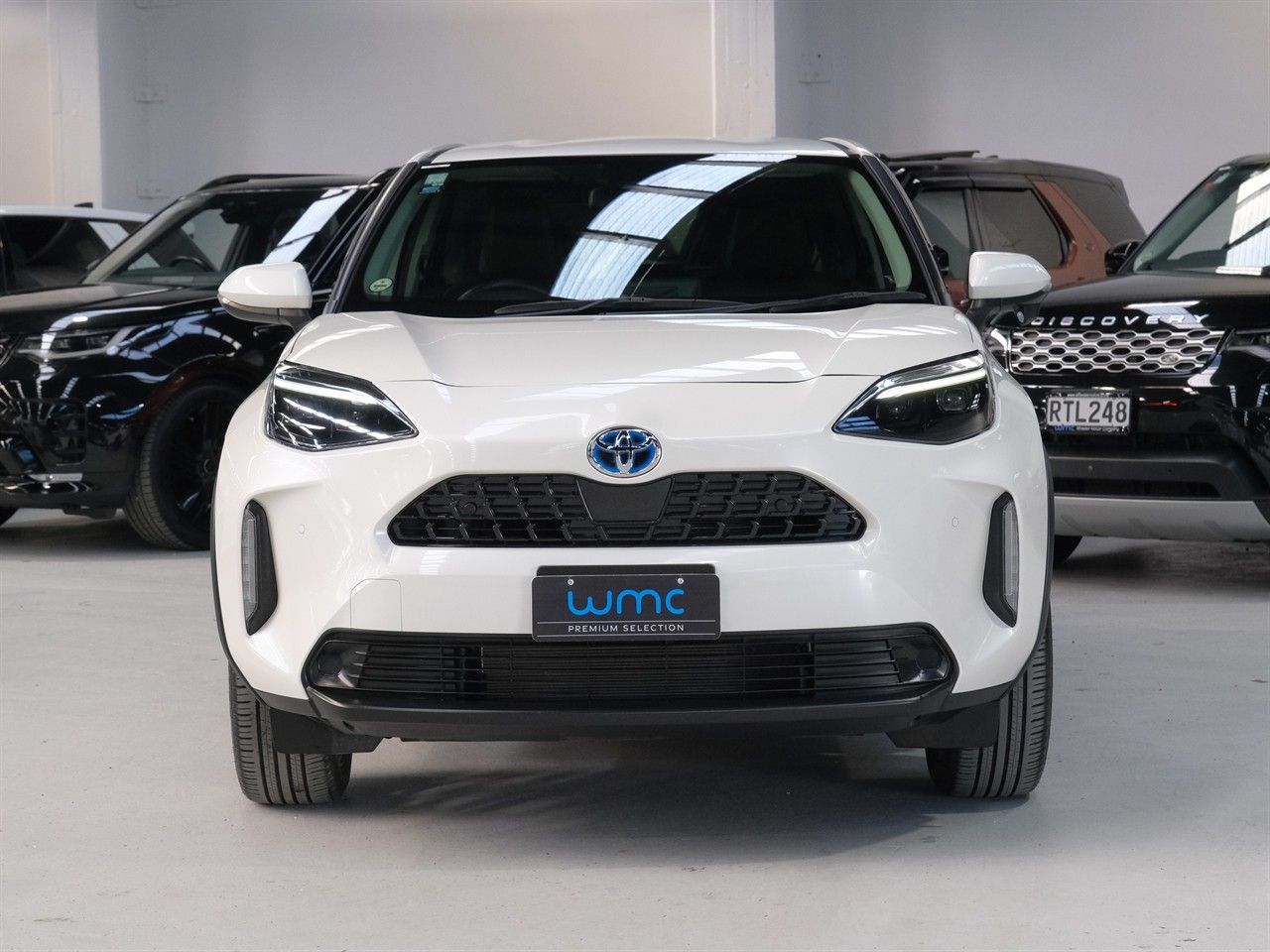 Vehicle image 3