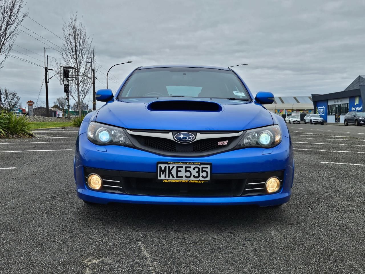 Vehicle image 3