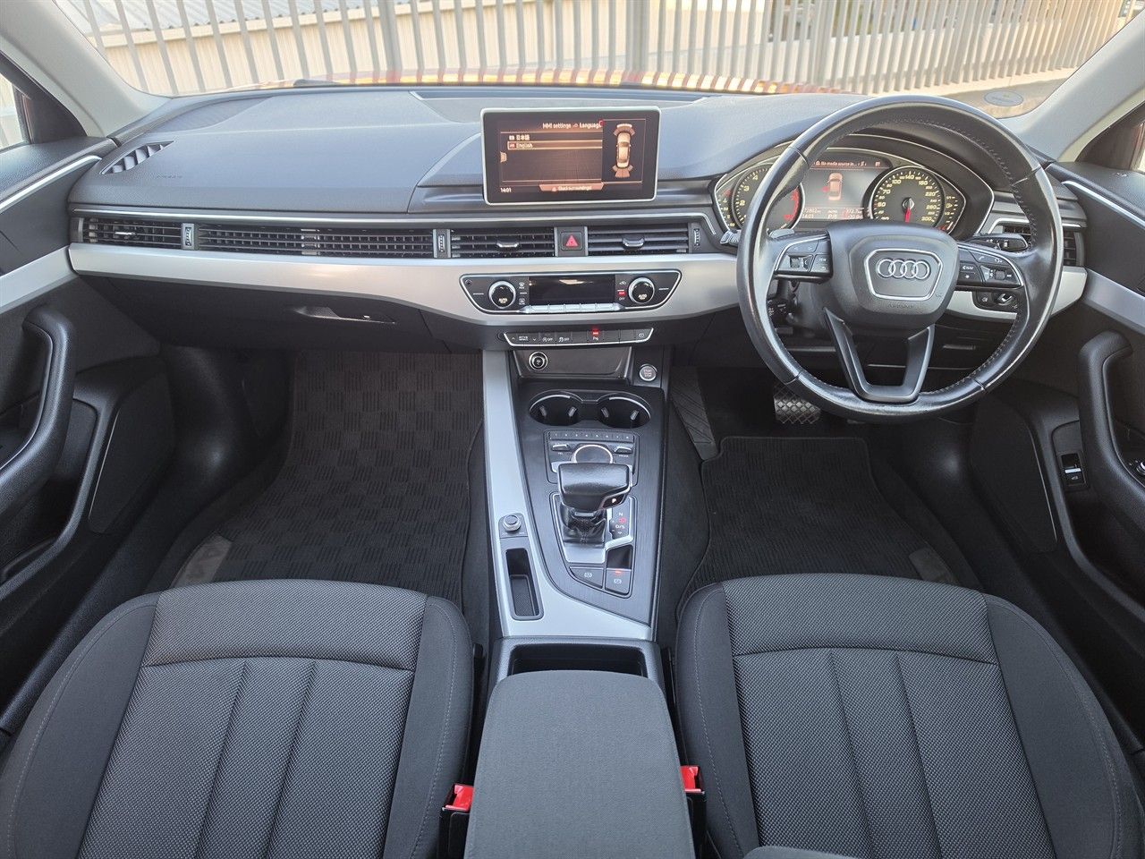 Vehicle image 3