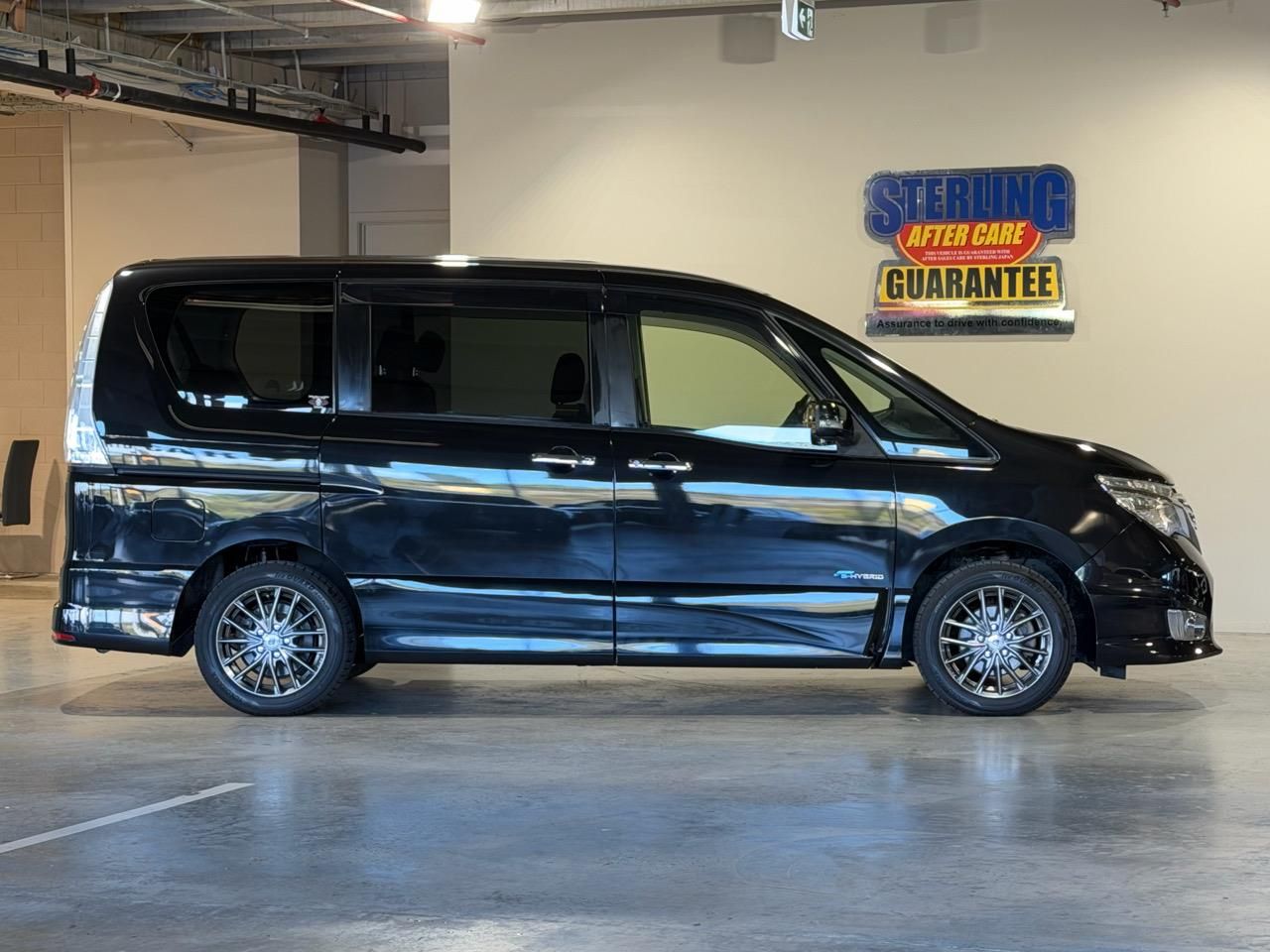 Vehicle image 4