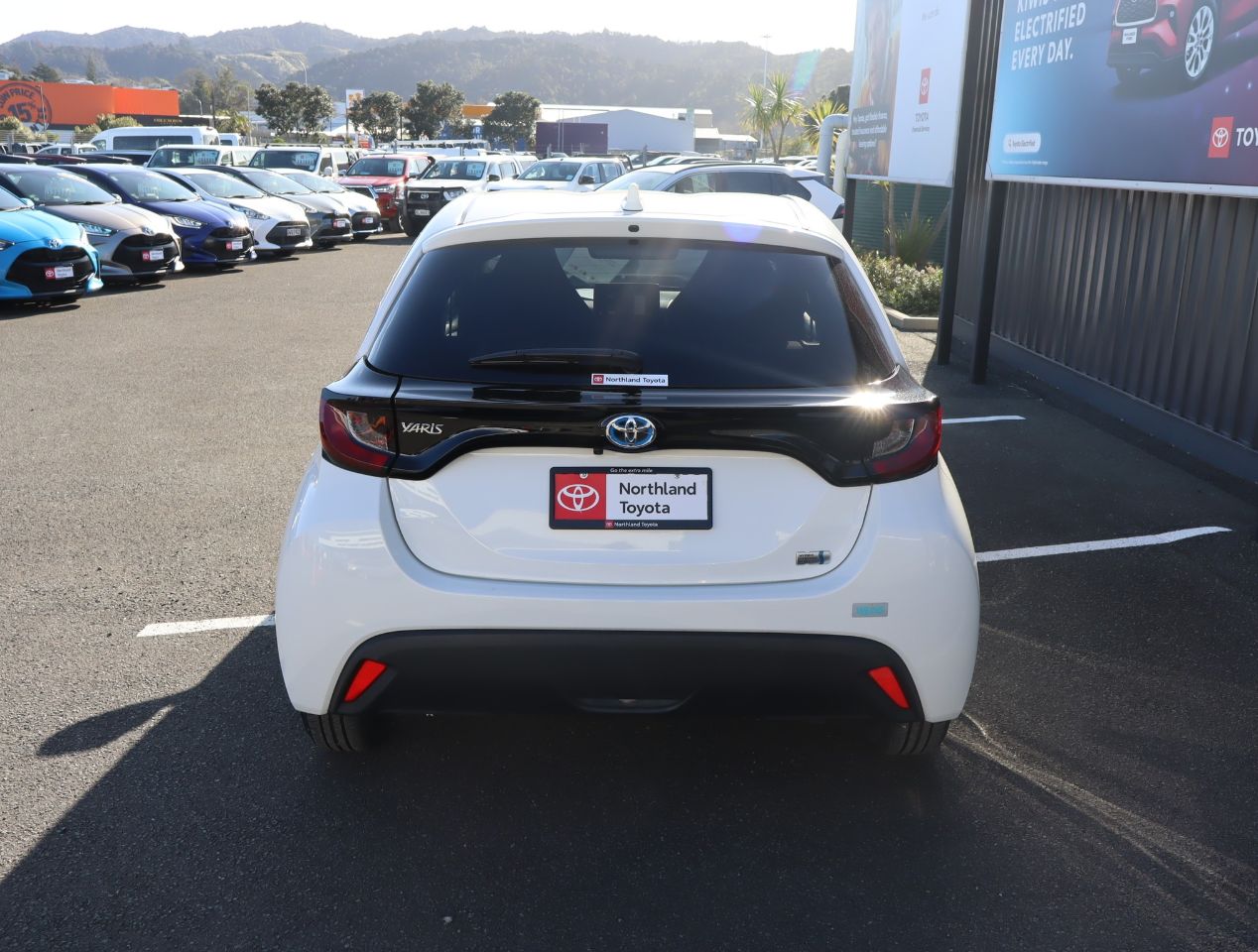 Vehicle image 4