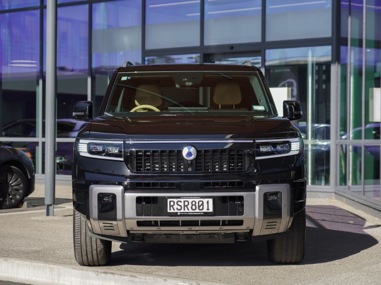 Vehicle image 5
