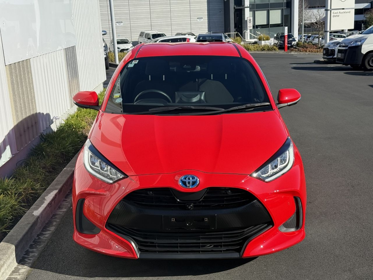 Vehicle image 3