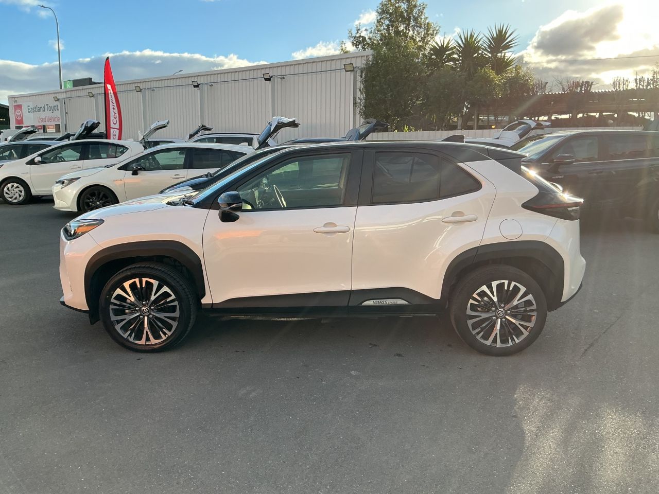 Vehicle image 5