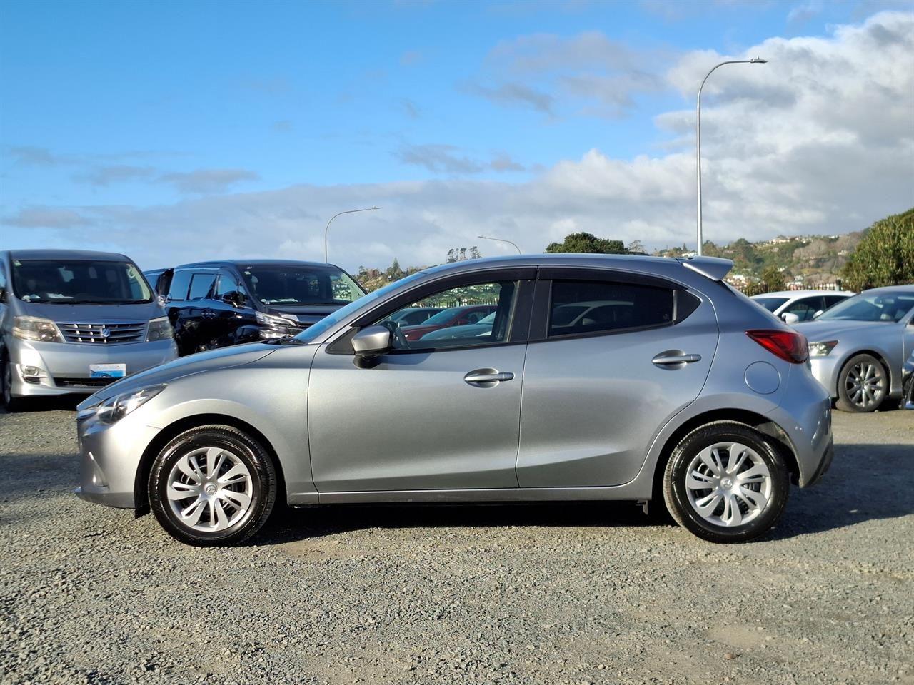 Vehicle image 4