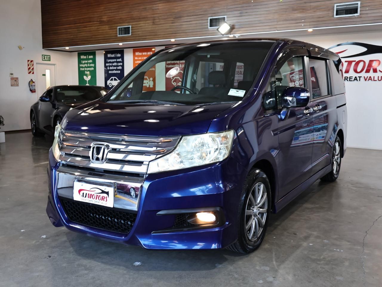 Vehicle image 3