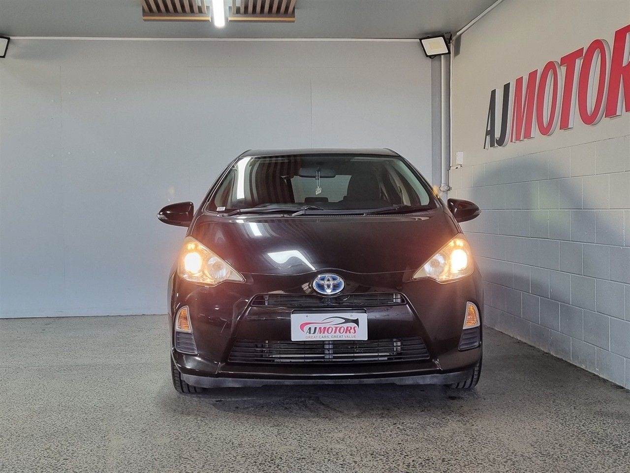 Vehicle image 2