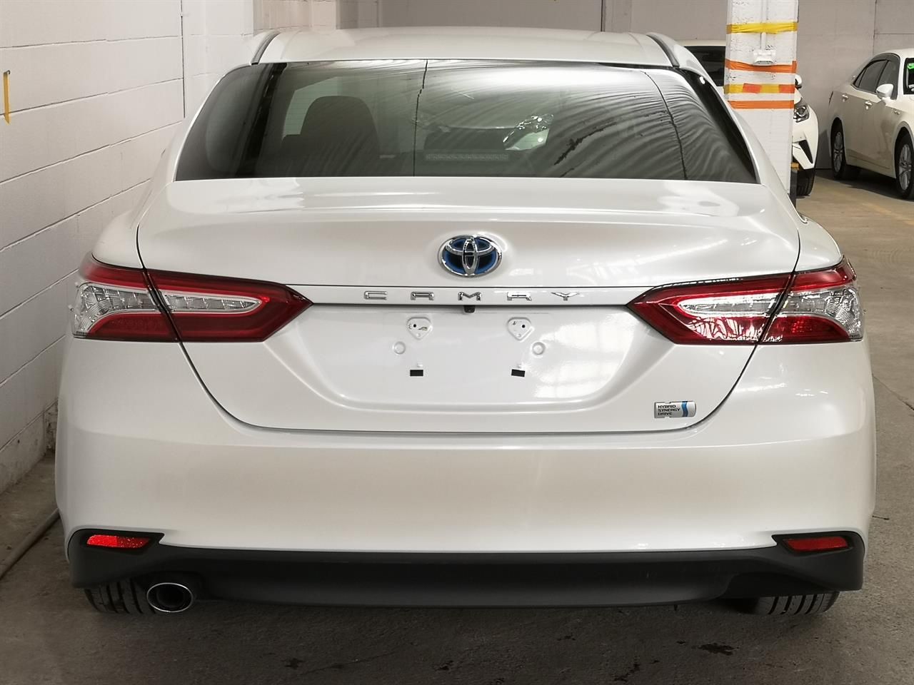 Vehicle image 5