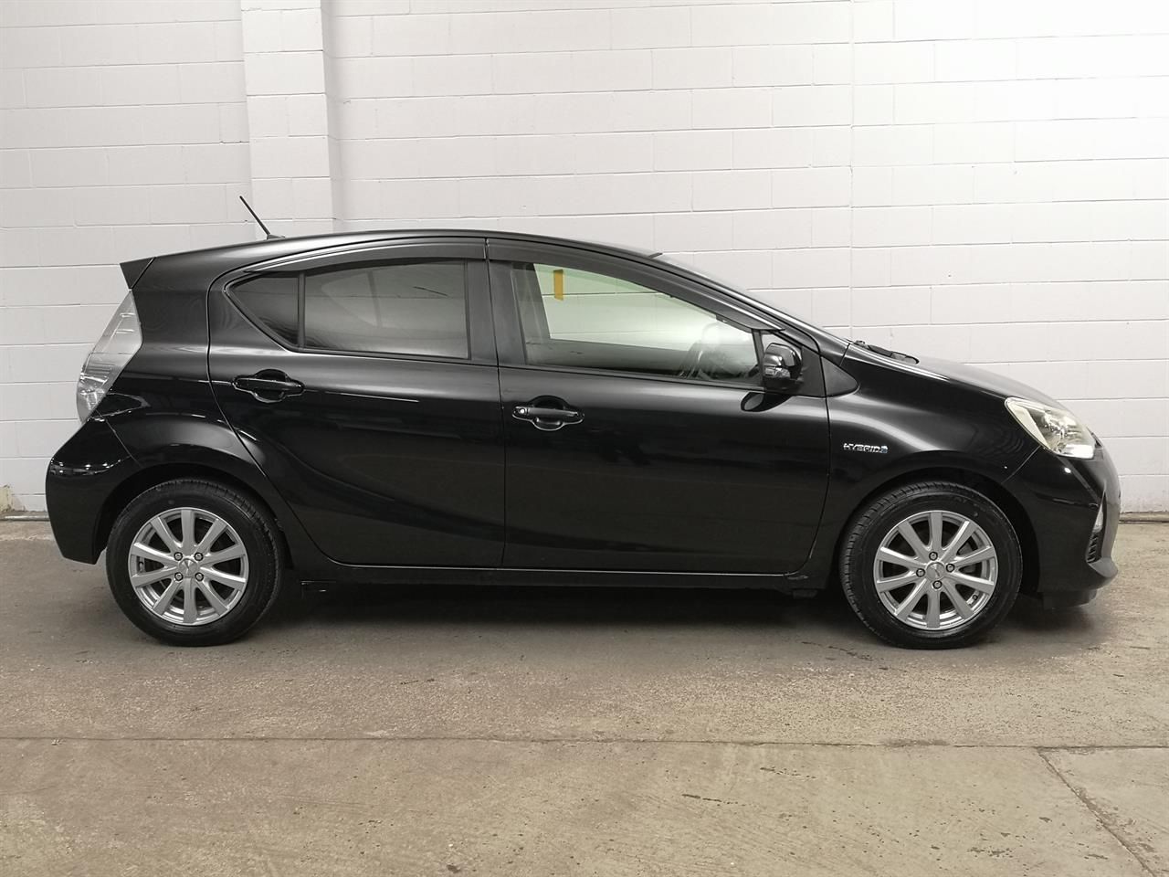 Vehicle image 3