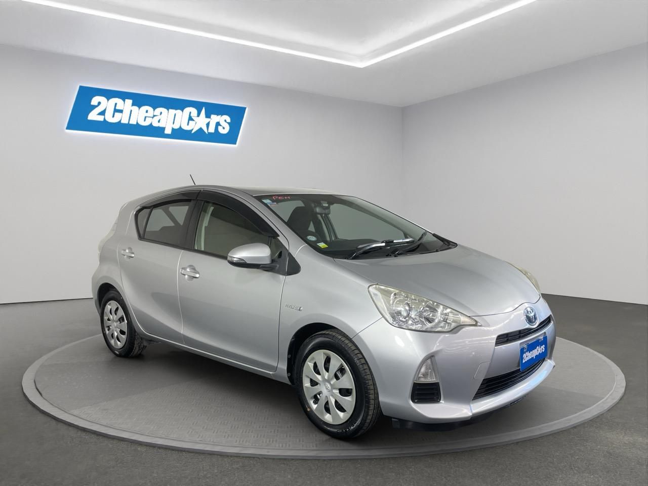 Vehicle image 3